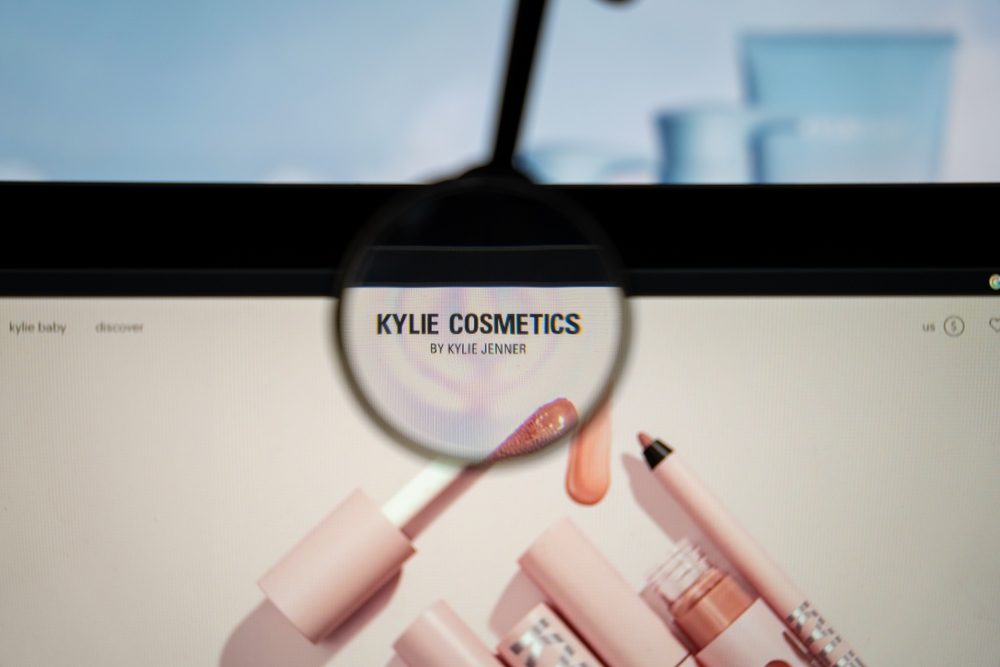 beauty brand localization in China
Chinese beauty market strategy
Gen Z beauty preferences China
